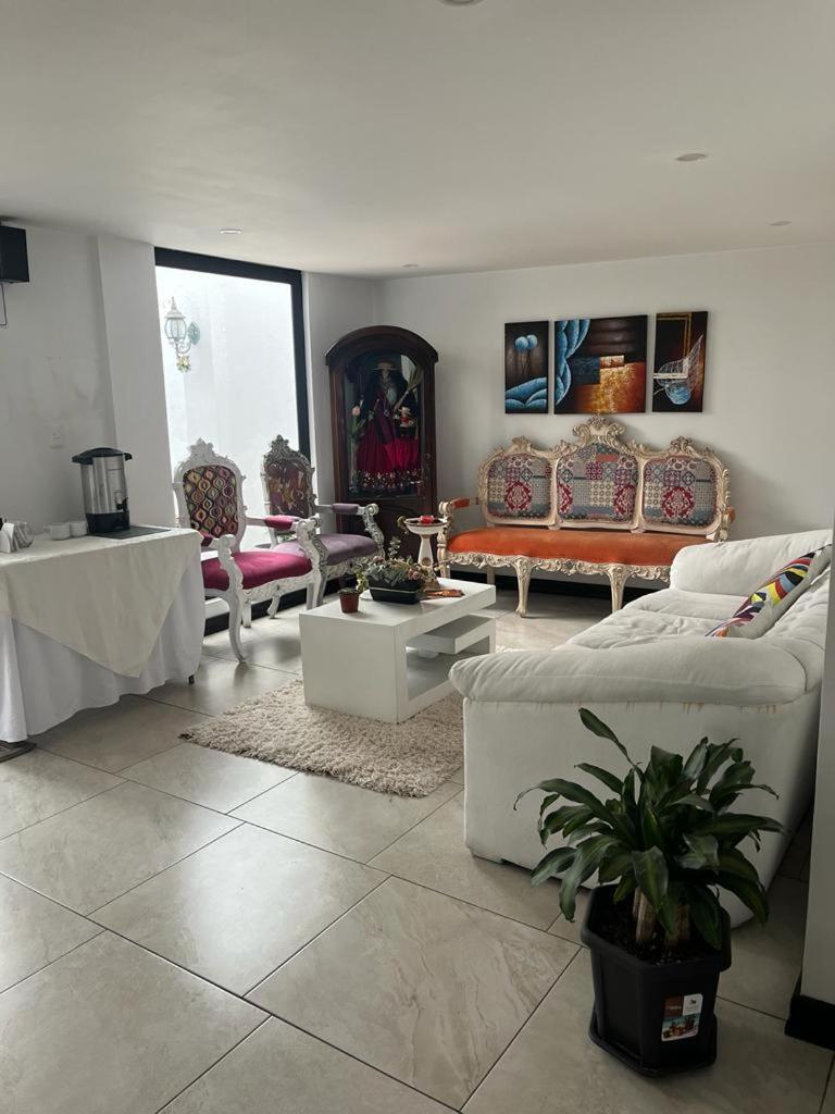 Hostal Entre Rios Cuenca Exteriör bild